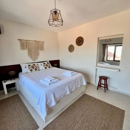 Mek Homes Historical Greek House And Sea View Lägenhet