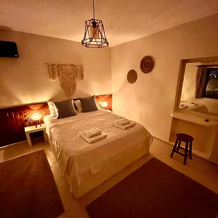 Mek Homes Historical Greek House And Sea View Lägenhet *